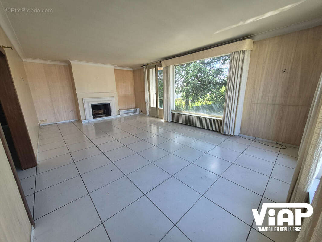 Maison à SAINT-JUNIEN