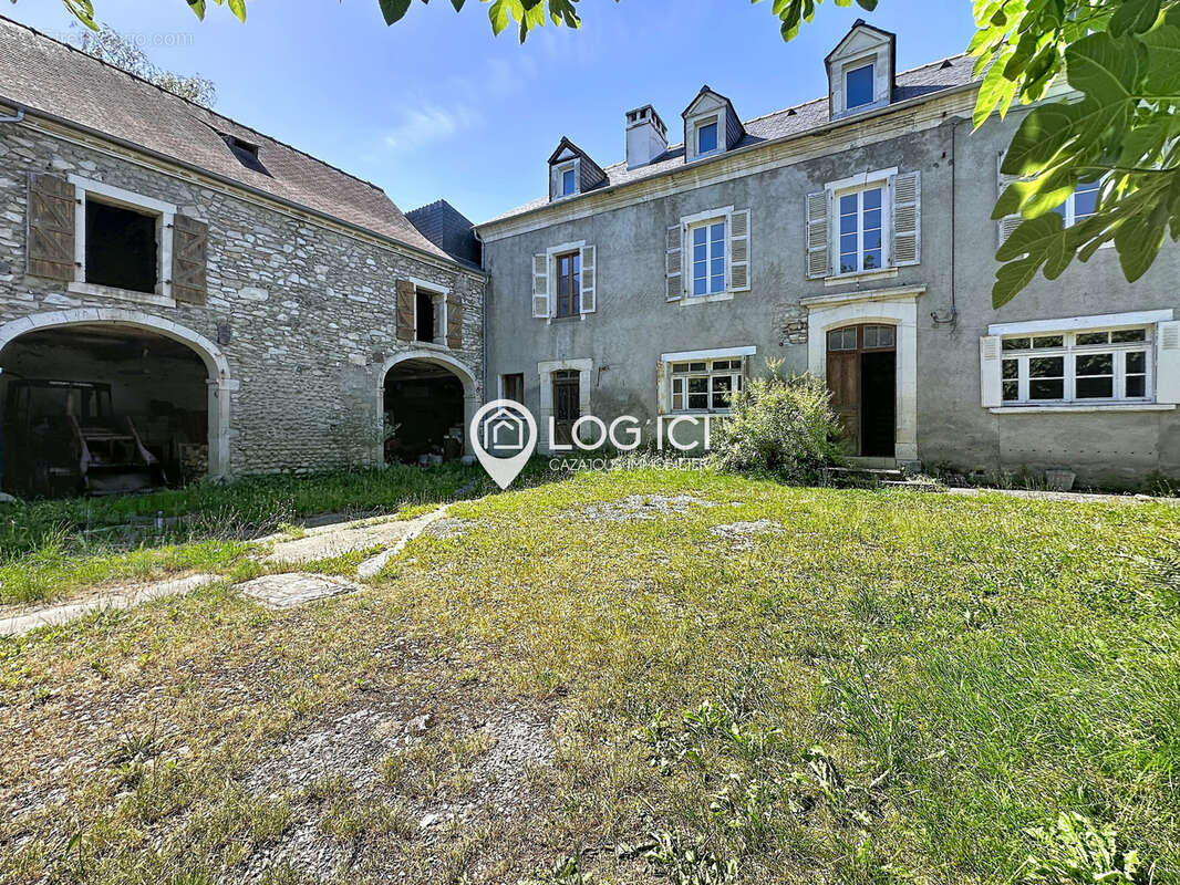 Maison à SAINT-ABIT