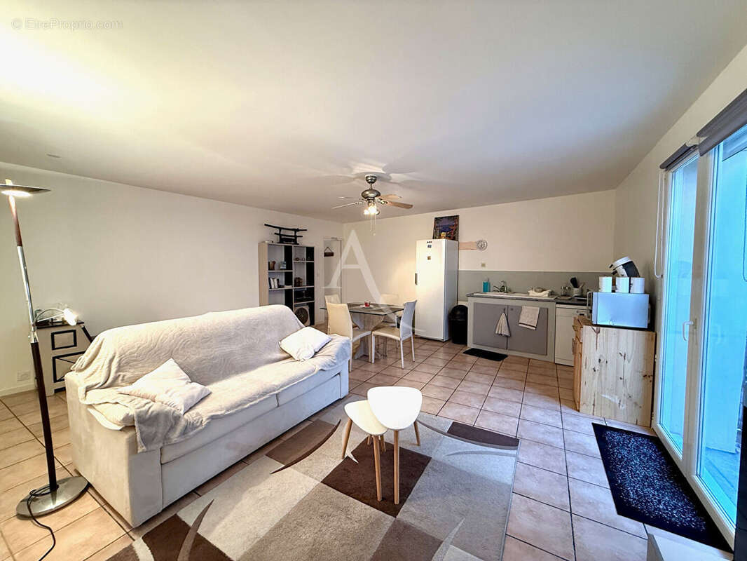 Appartement à MEZE