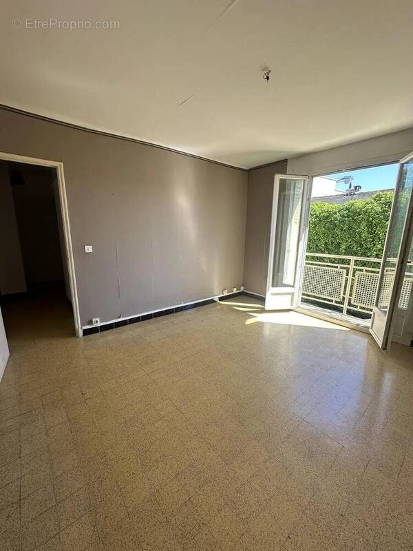 Appartement à MARSEILLE-8E