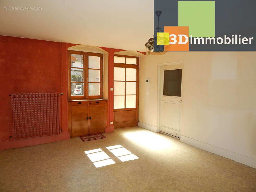 SÉJOUR 23.50 M² - Maison à LONS-LE-SAUNIER