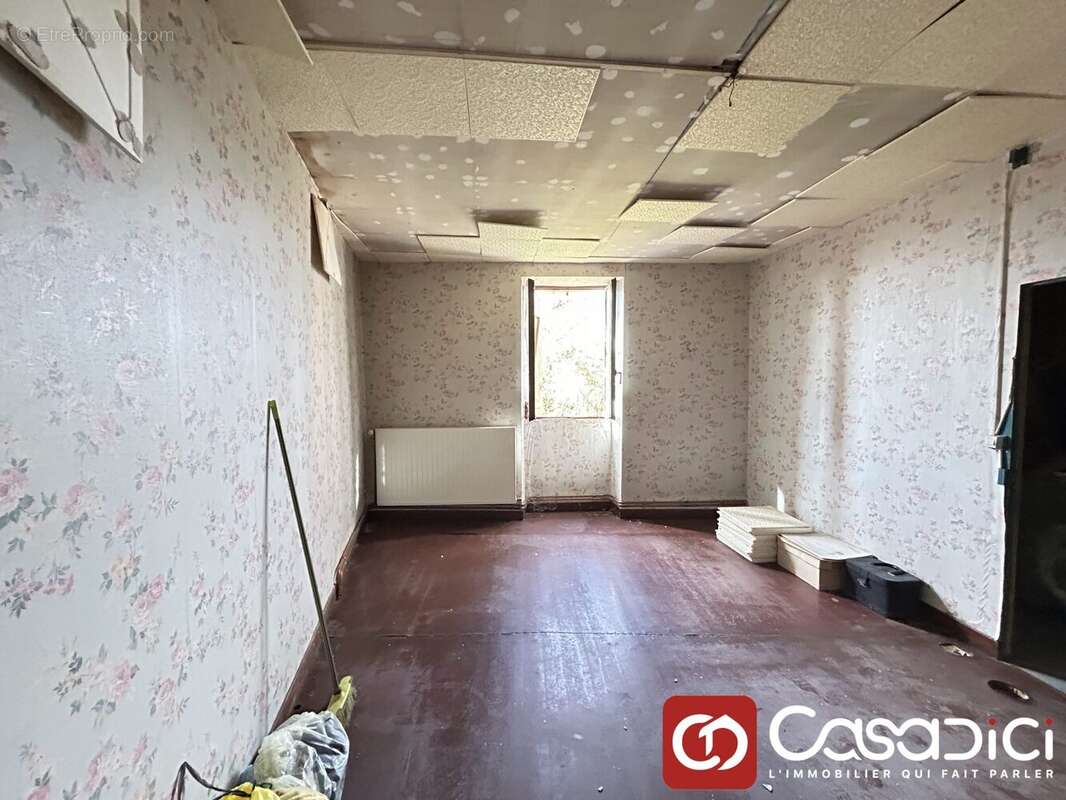 Maison à SAINT-LEGER-DES-VIGNES