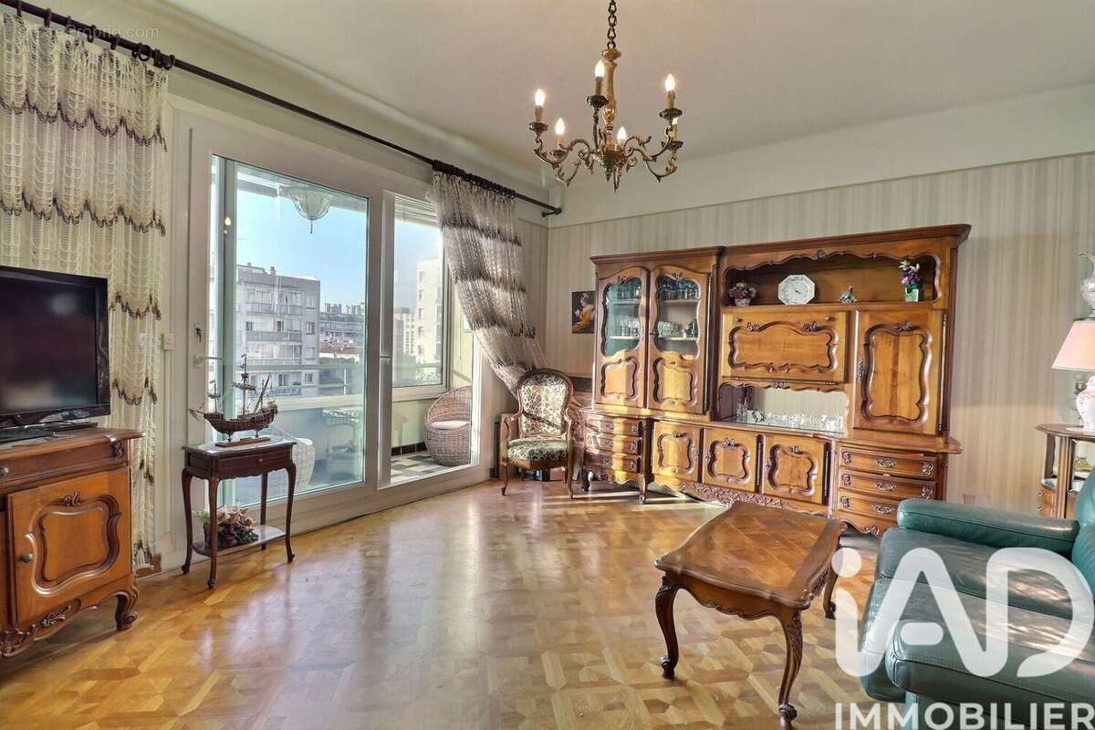 Photo 3 - Appartement à MARSEILLE-4E