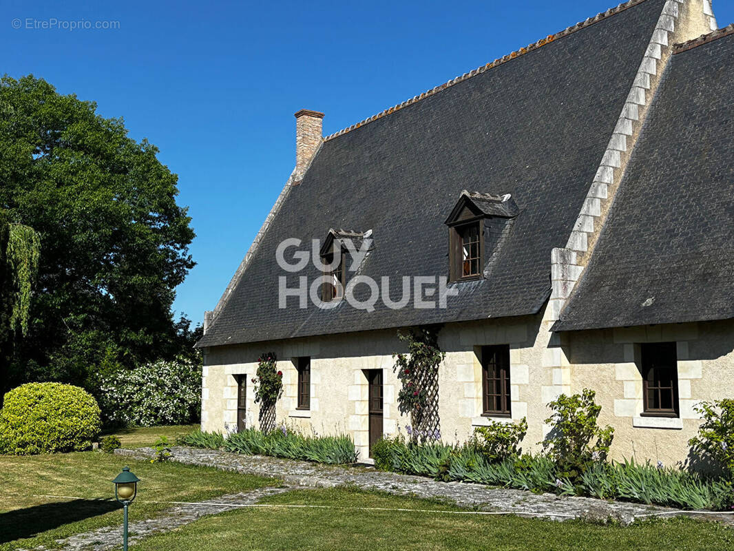 Maison à SAINT-CYR-SUR-LOIRE