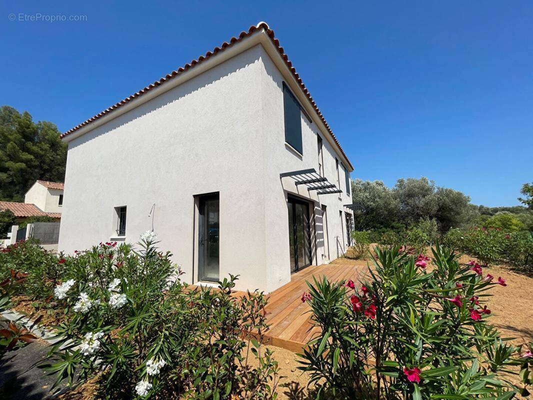 Maison à SIX-FOURS-LES-PLAGES