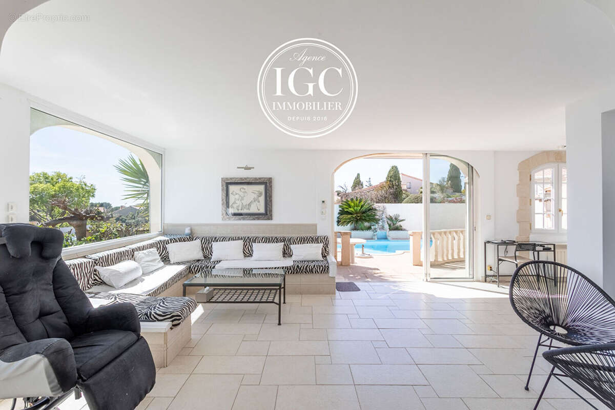 Maison à SAUSSET-LES-PINS