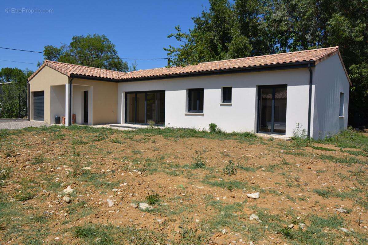 Maison à RUOMS