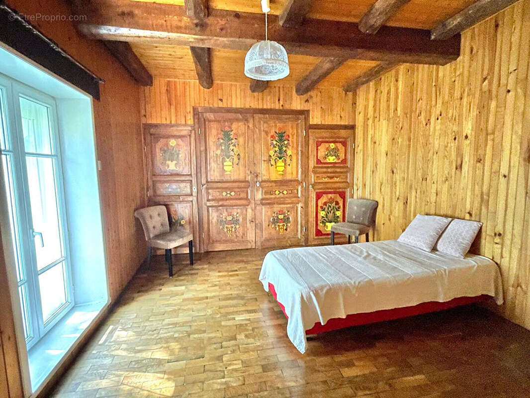 Maison à DOMARIN