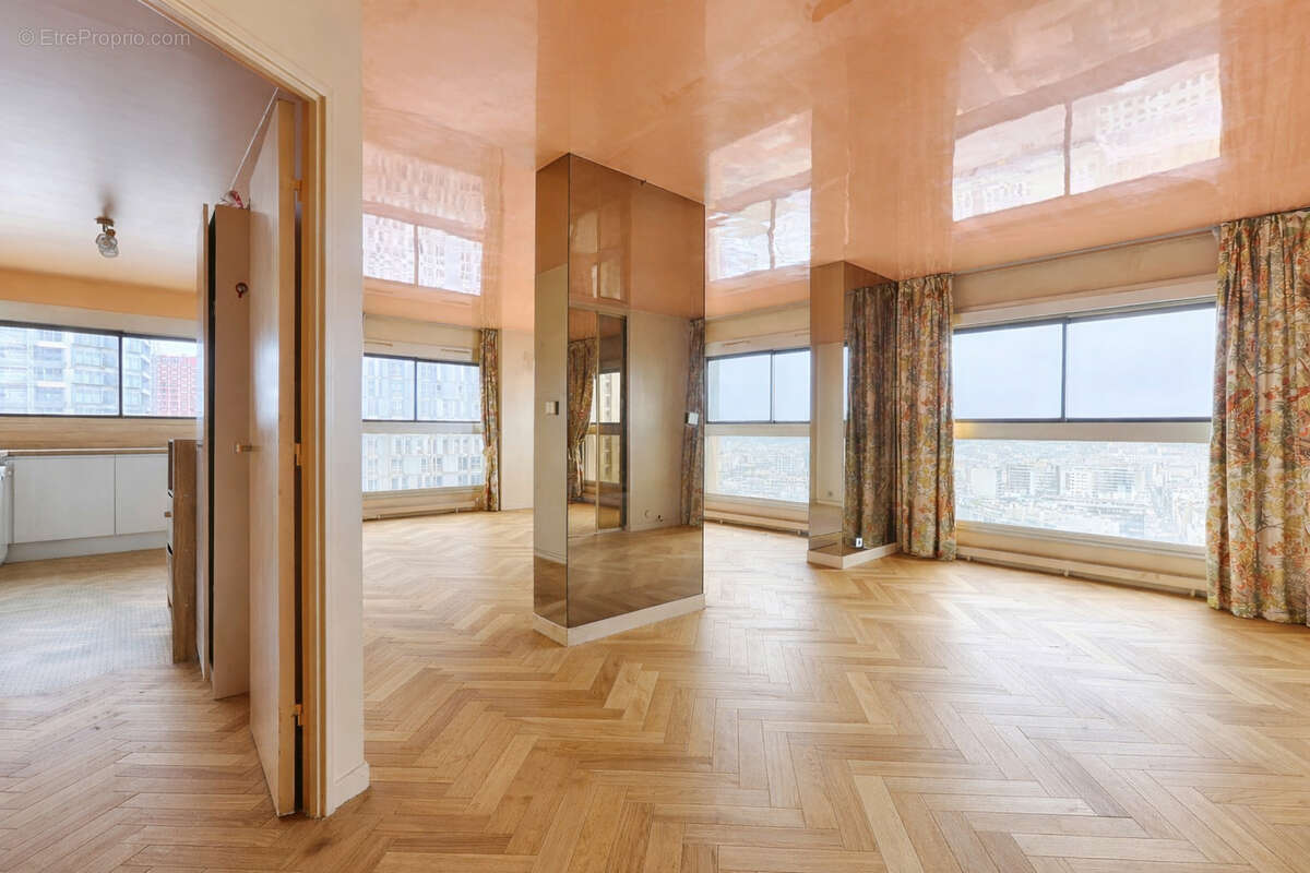 Appartement à PARIS-15E