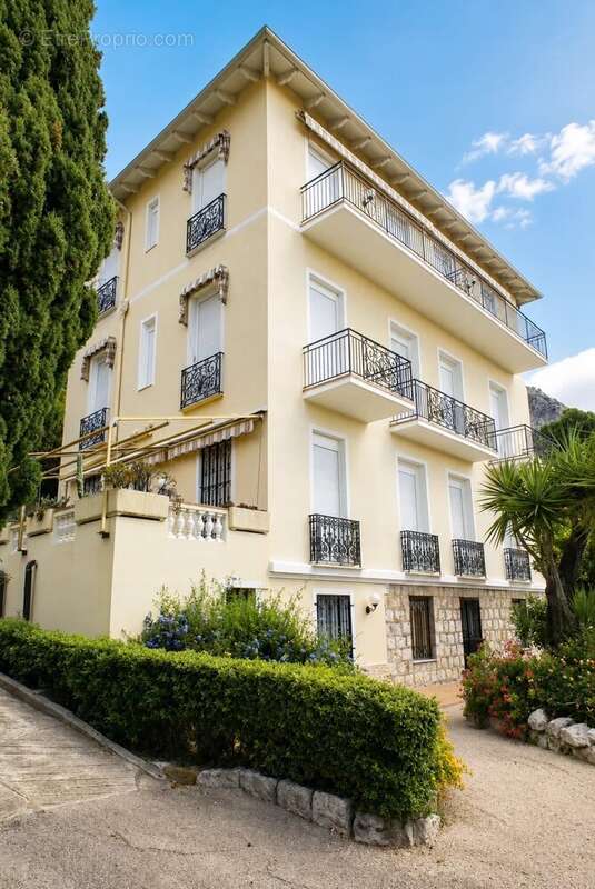 Appartement à MENTON