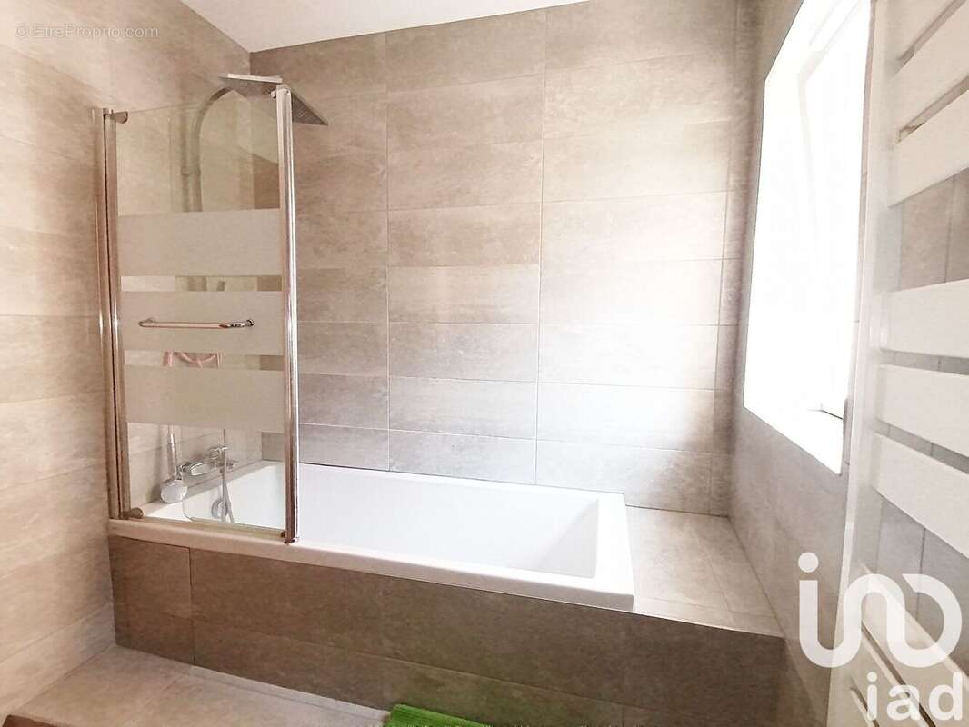 Photo 5 - Maison à CUERS