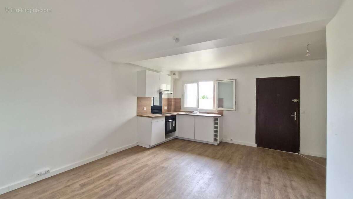 Appartement à LEUVILLE-SUR-ORGE