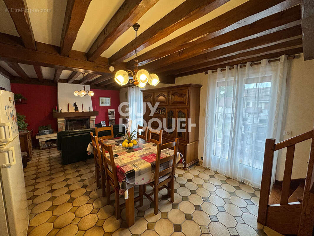 Maison à EZY-SUR-EURE