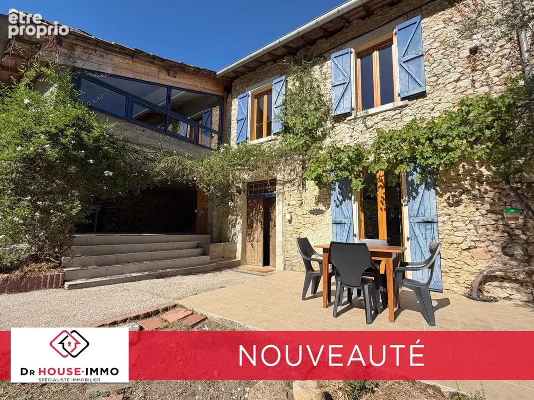 Photo Maison à Montoulieu-Saint-Bernard au prix de 270 000€