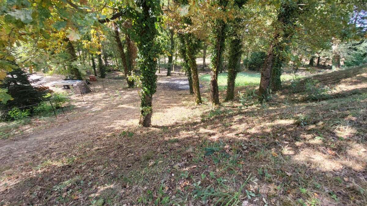 Maison à MONTPON-MENESTEROL