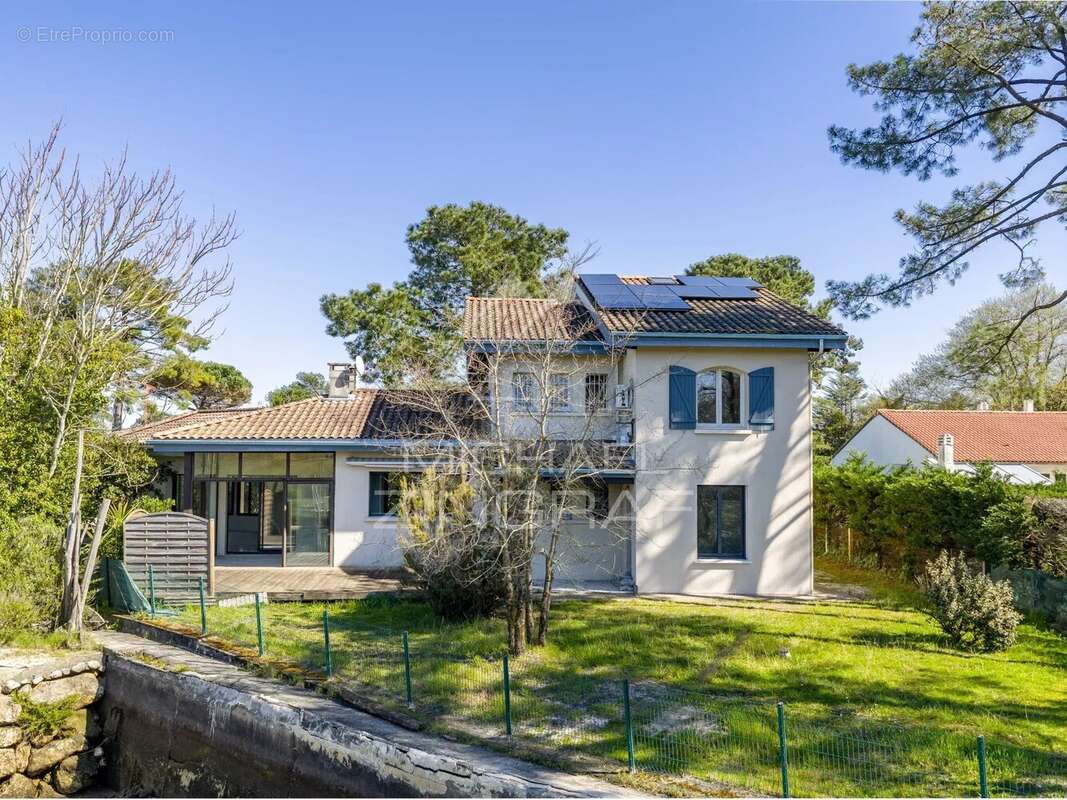 Maison à GUJAN-MESTRAS