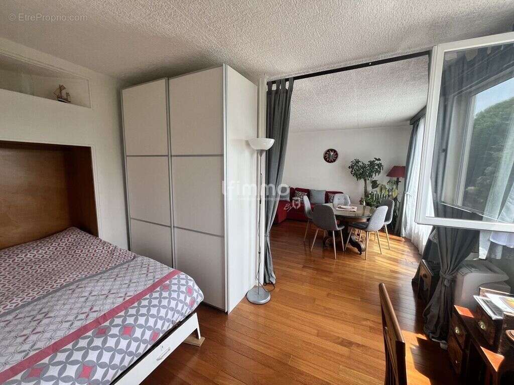 Appartement à LE PERREUX-SUR-MARNE