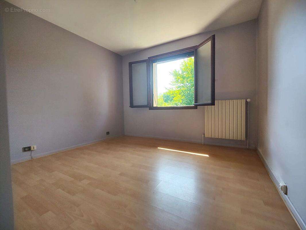 Maison à MEYLAN