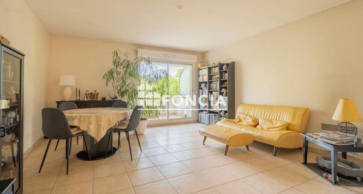 Appartement à MARSEILLE-9E