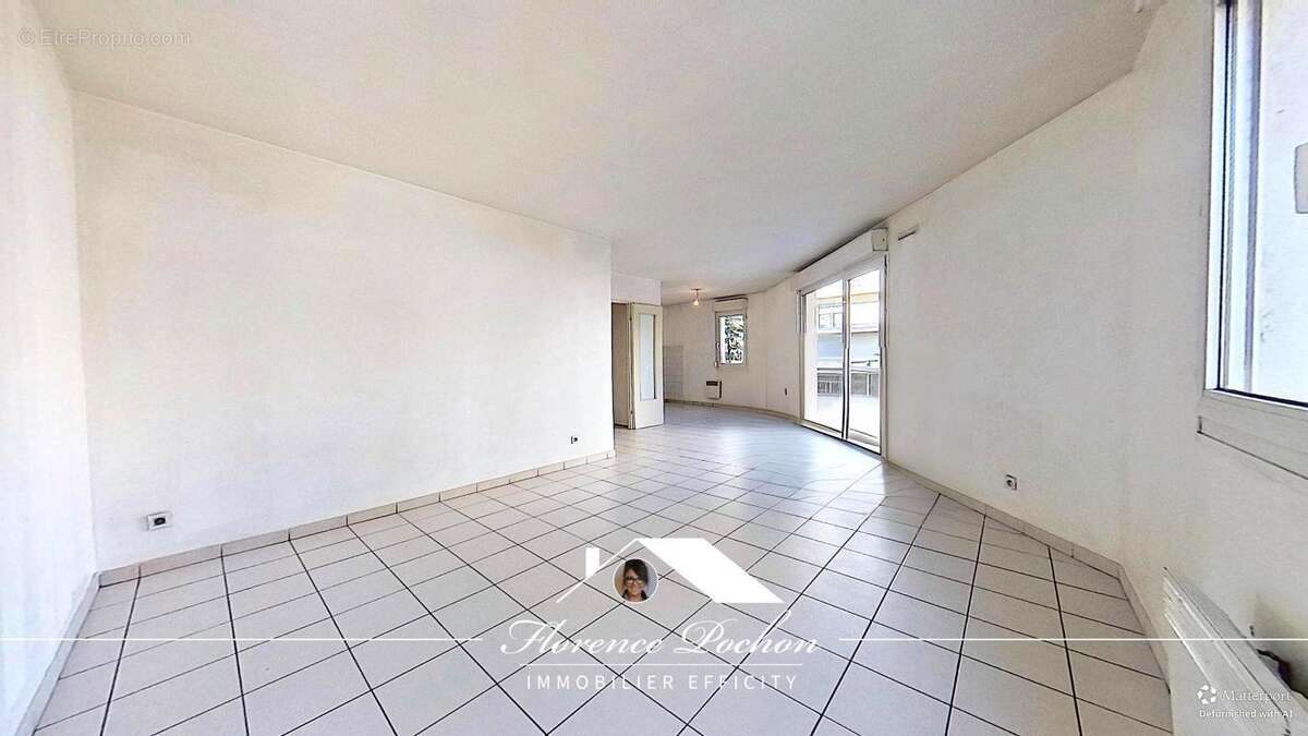 Appartement à LYON-8E