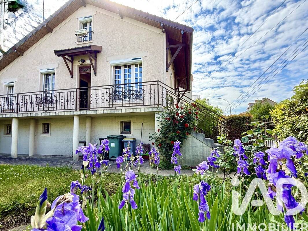 Photo 1 - Maison à CHOISY-LE-ROI