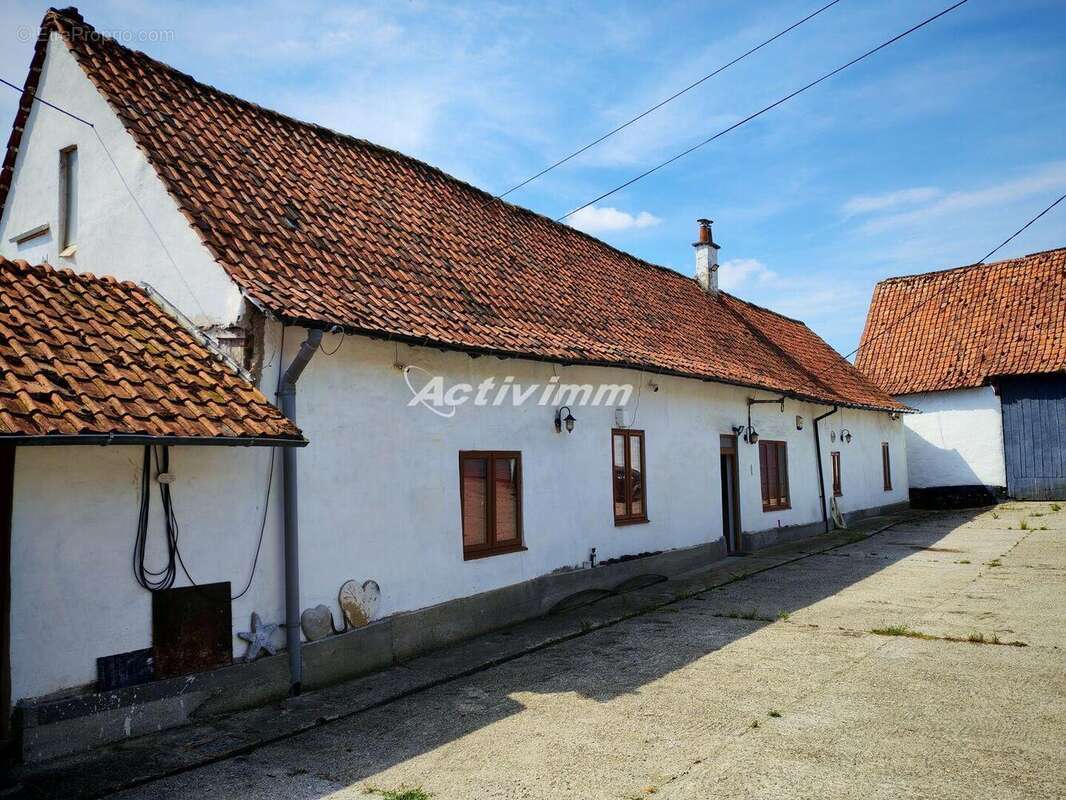 4254 12 - Maison à HESDIN