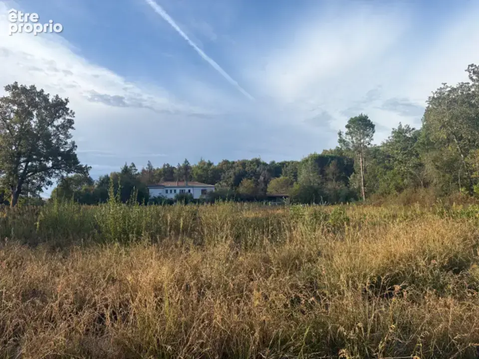 Photo Terrain à La Brede au prix de 185 000€