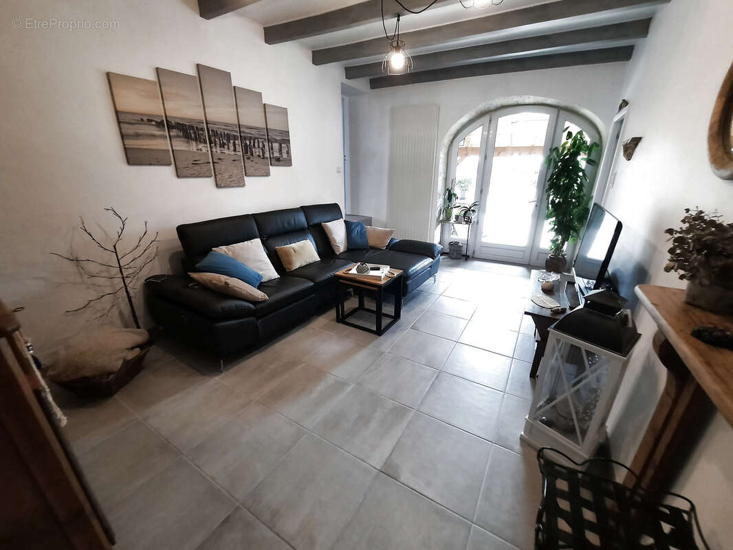 Maison à MAURIAC