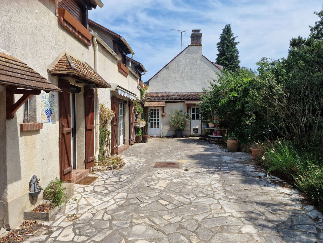 Maison à JOUARS-PONTCHARTRAIN