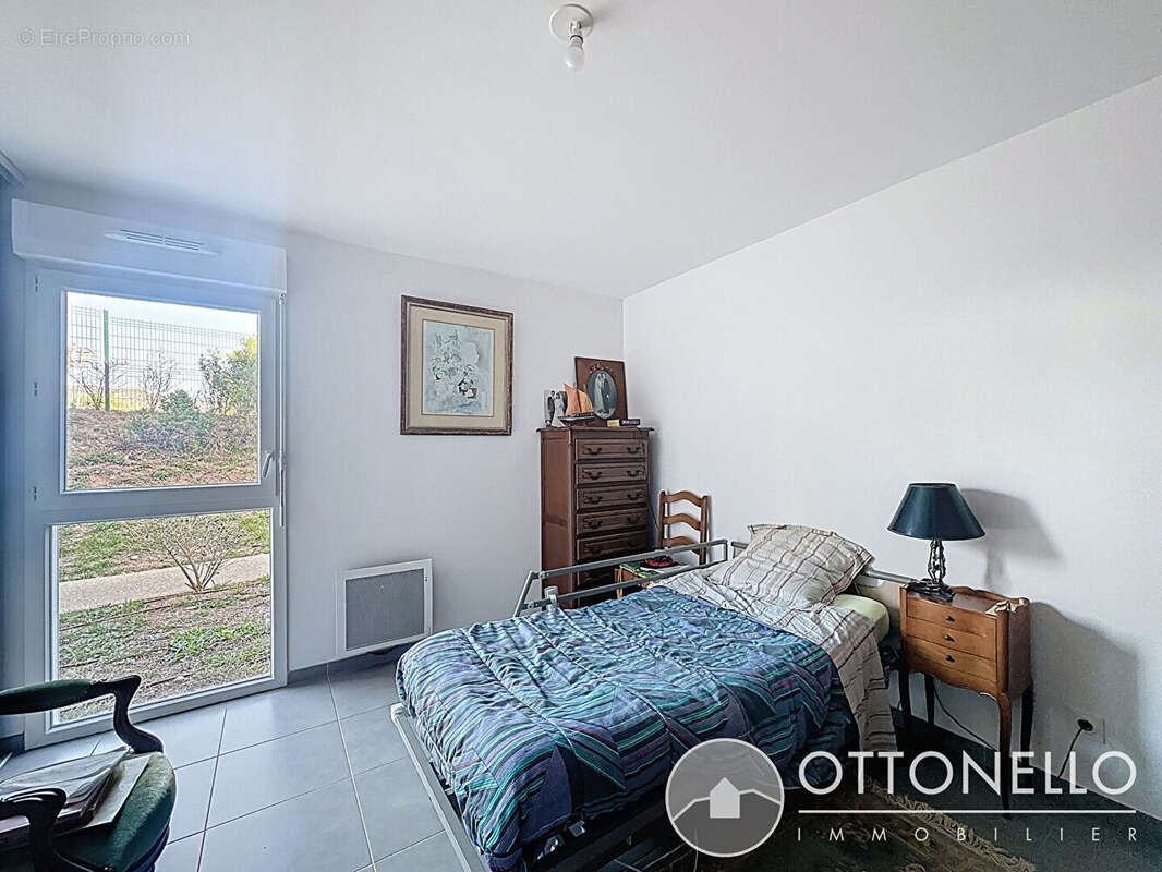 Appartement à ROQUEBRUNE-SUR-ARGENS