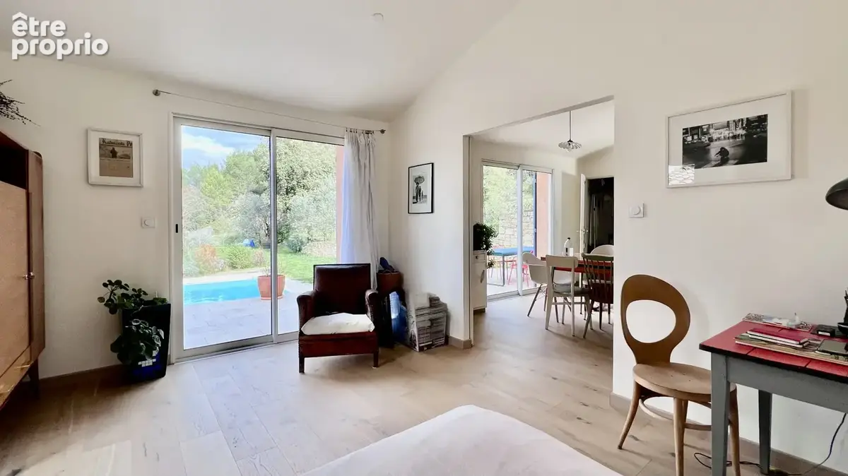 Maison avec piscine au calme - photo 9
