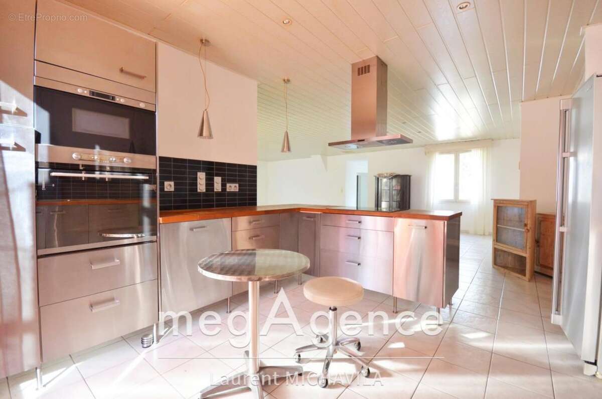 Maison à VILLENEUVE-LES-BEZIERS