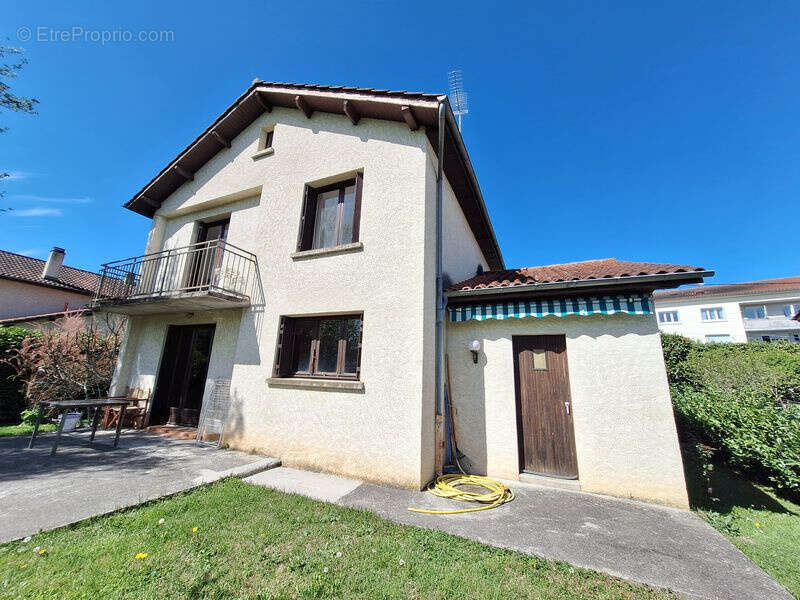 Maison à SAINT-CERE