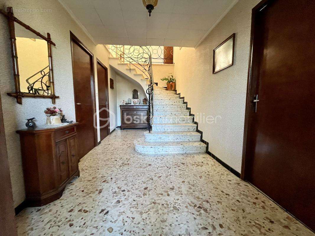 Maison à COURNONTERRAL