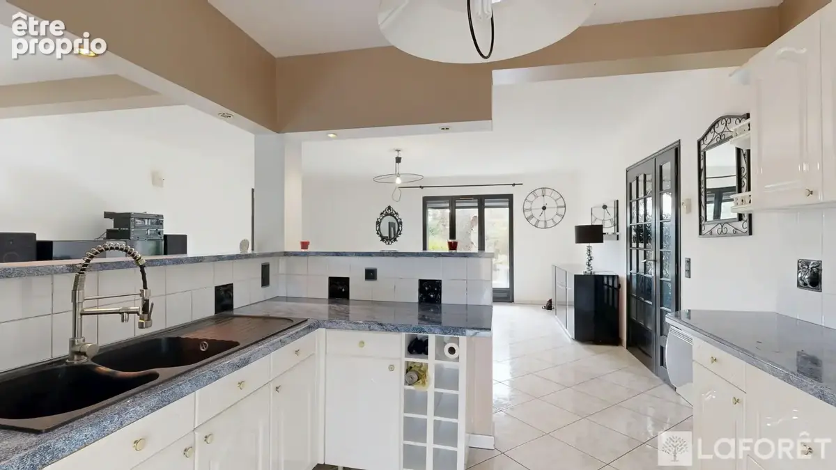 Maison 5 pièces à YZEURE dans quartier résidentiel - photo 7
