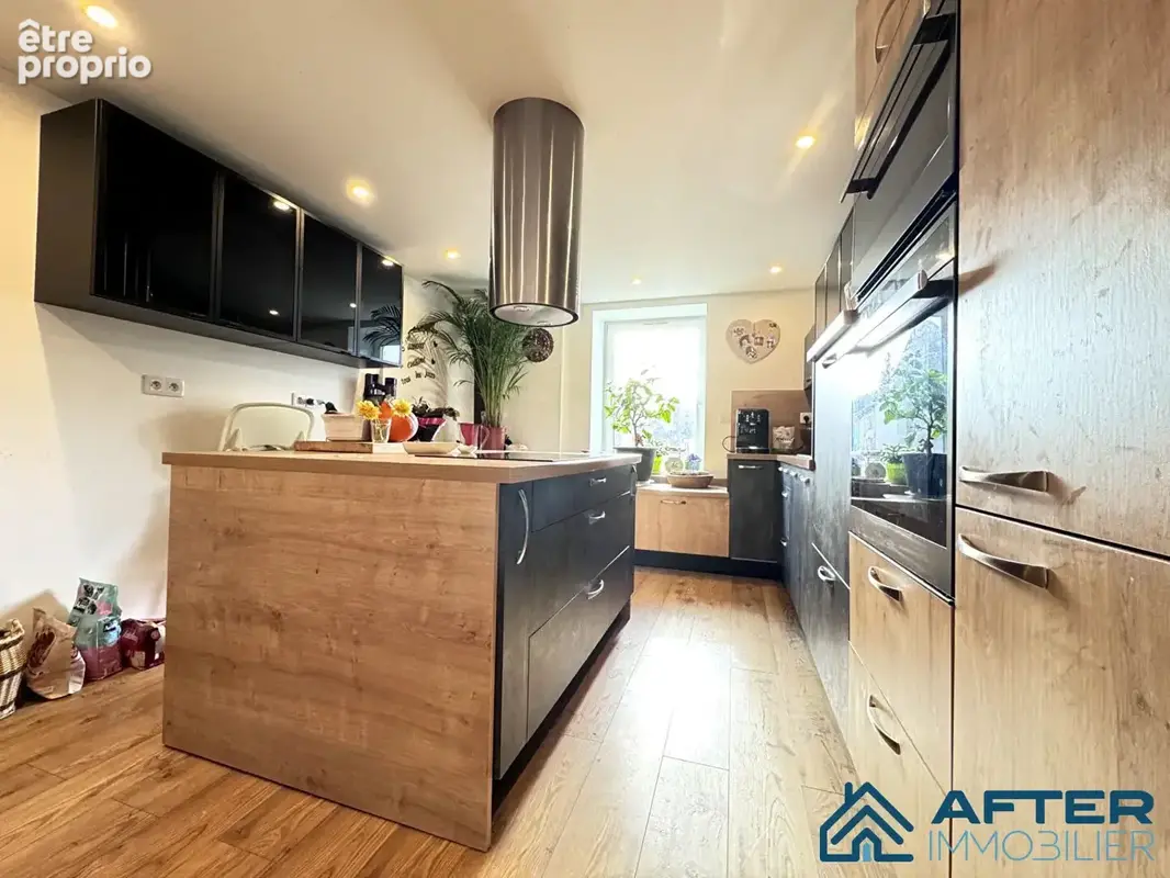 Maison 191 m² à Neufmaisons  - photo 2