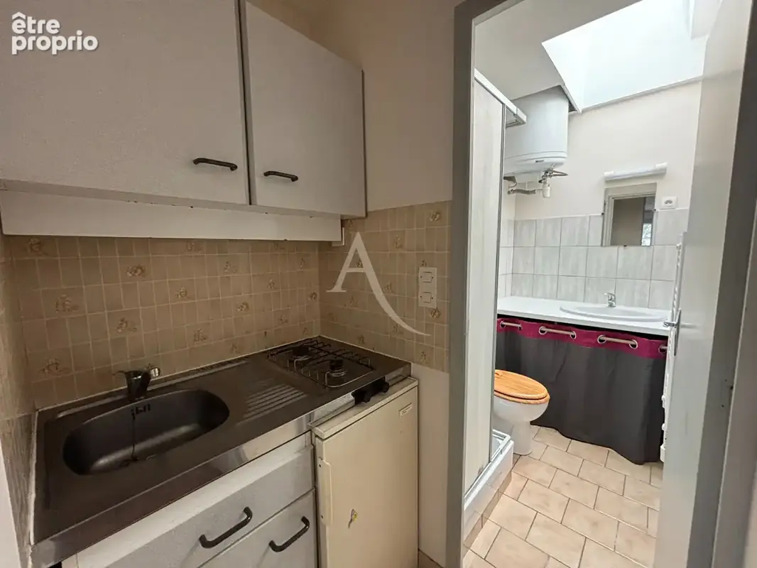 À vendre : maison divisée en 2 logements - quartier Belle-Beille à Angers - photo 11