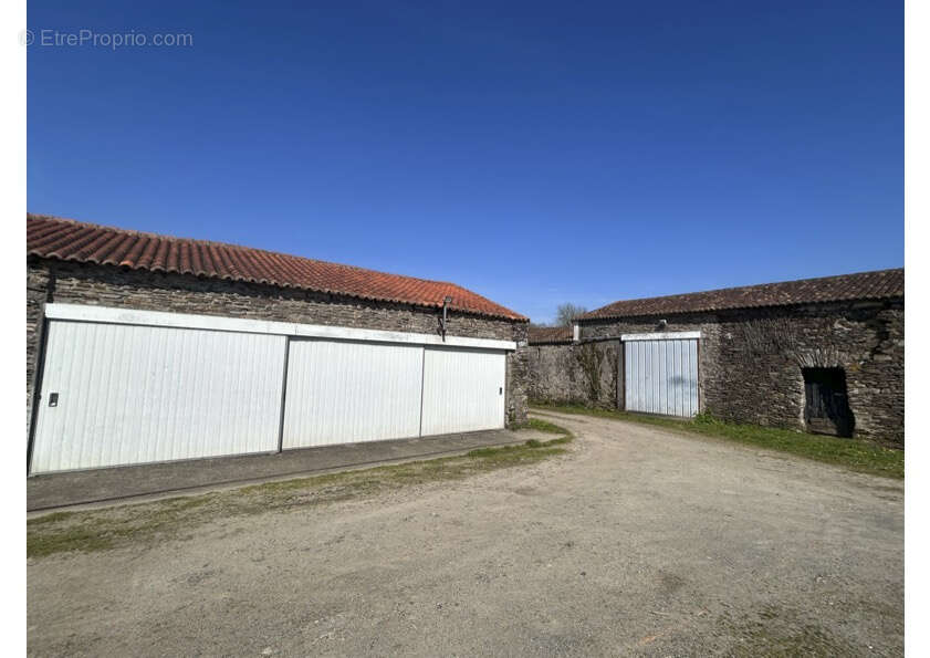 Maison à LE LOROUX-BOTTEREAU