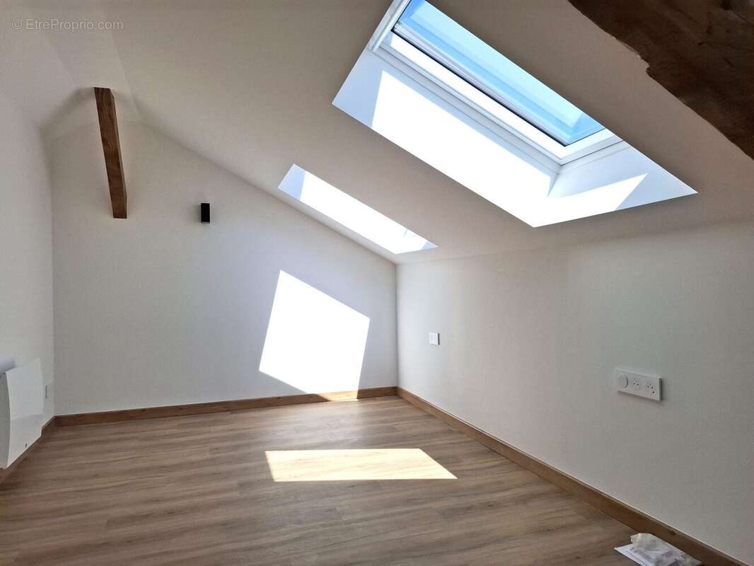 Appartement à COGNIN