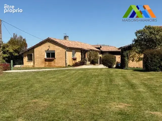 Maison 355 m² à Masseube  - photo 2