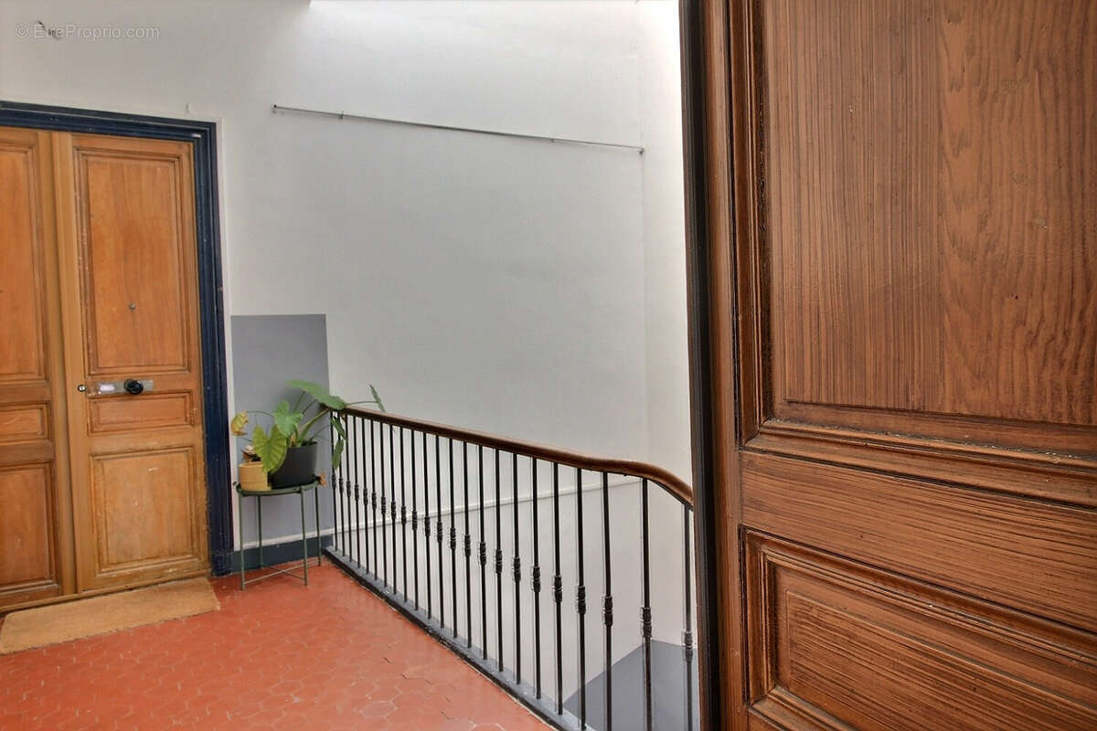Appartement à MARSEILLE-6E