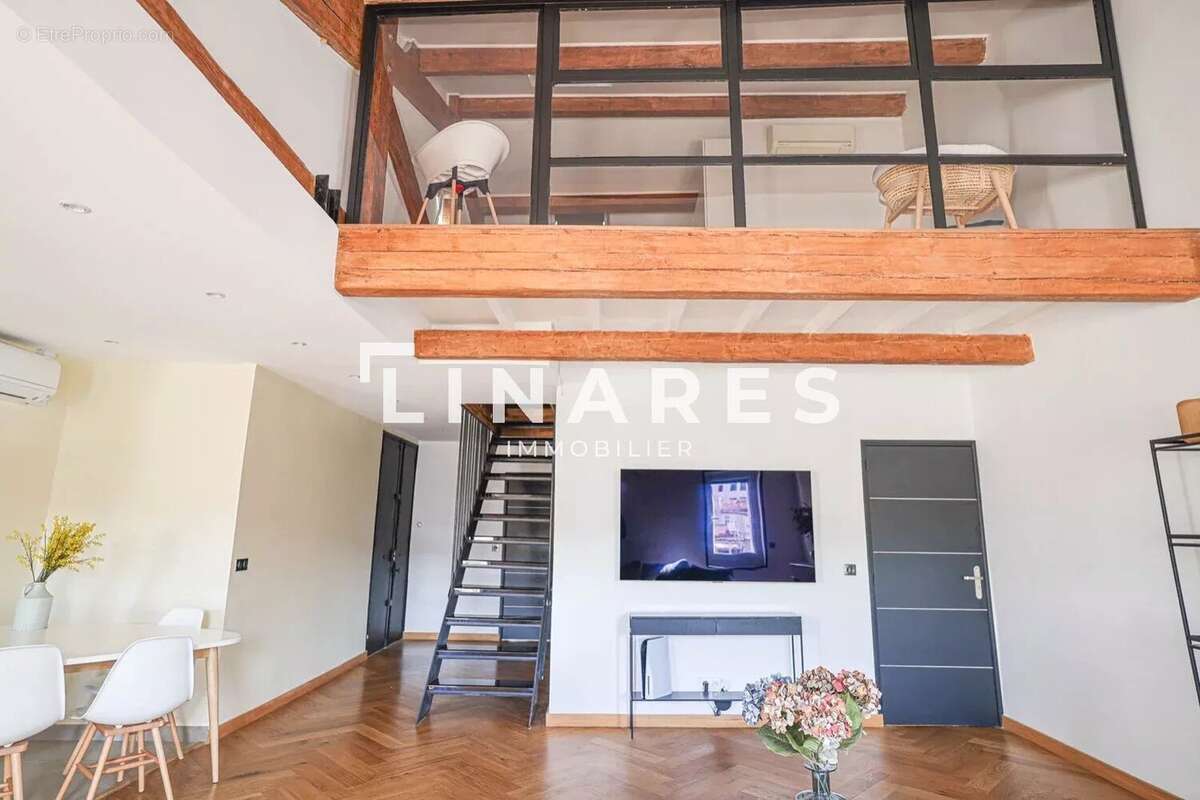 Appartement à MARSEILLE-8E