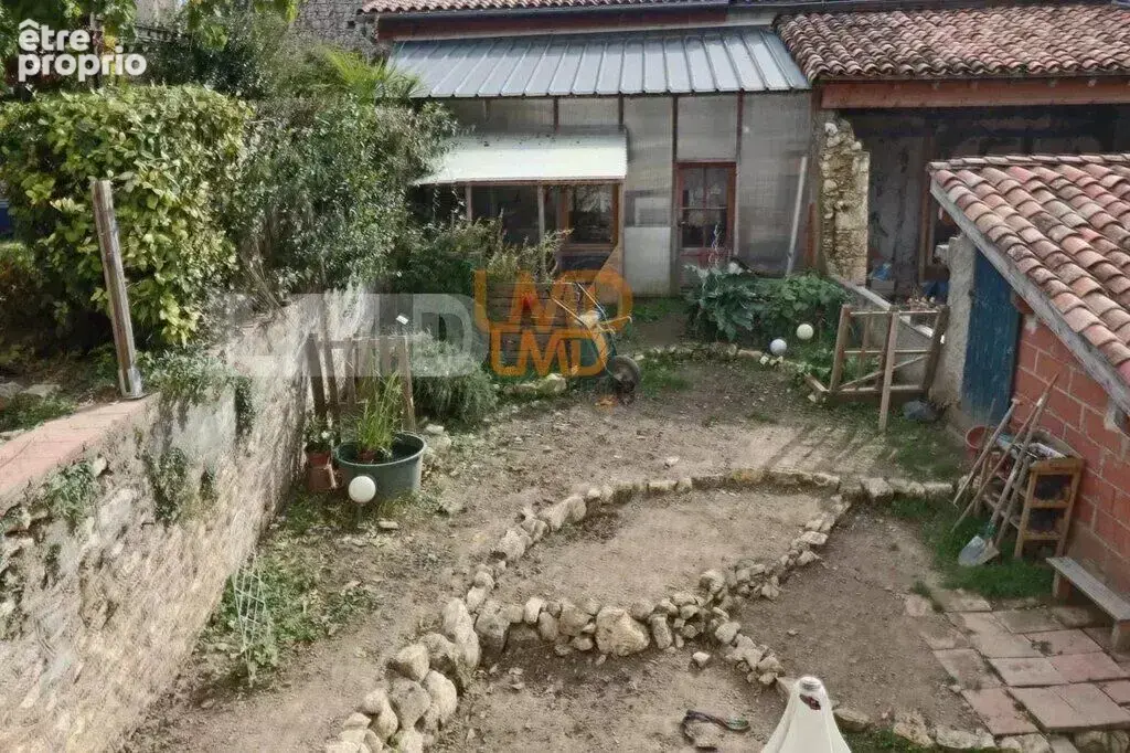 Maison  T4, jardin et dépendances - photo 2
