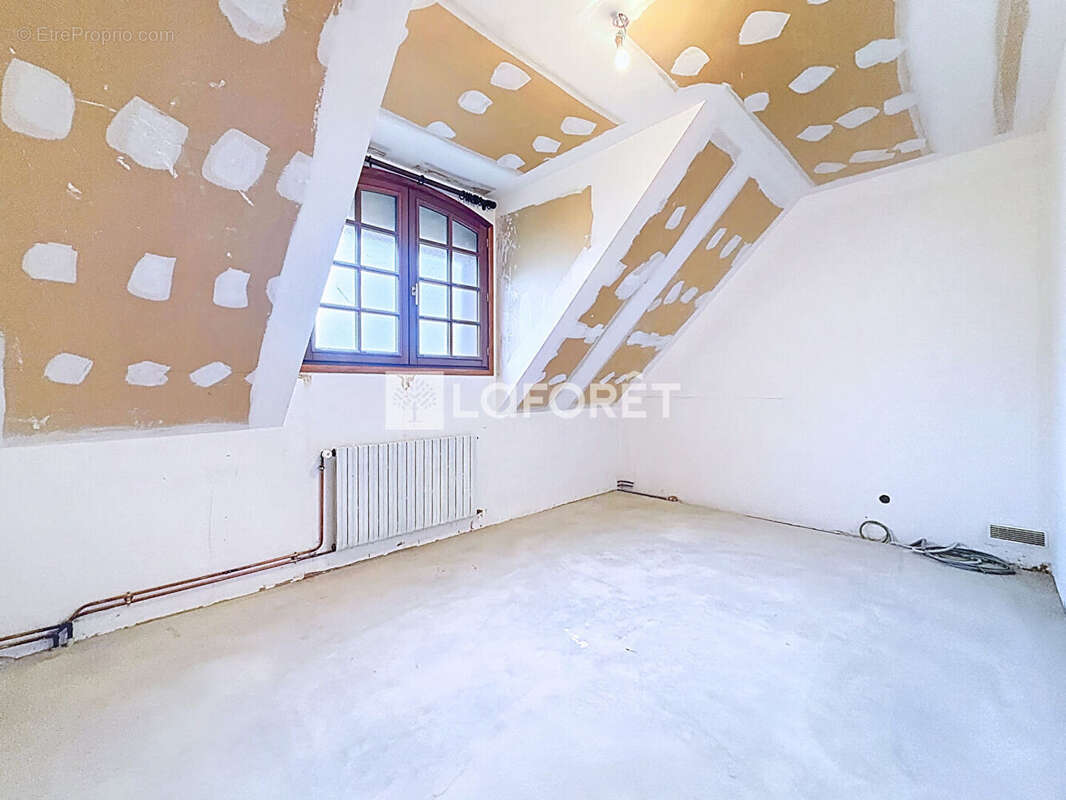 Maison à NOGENT-LE-PHAYE