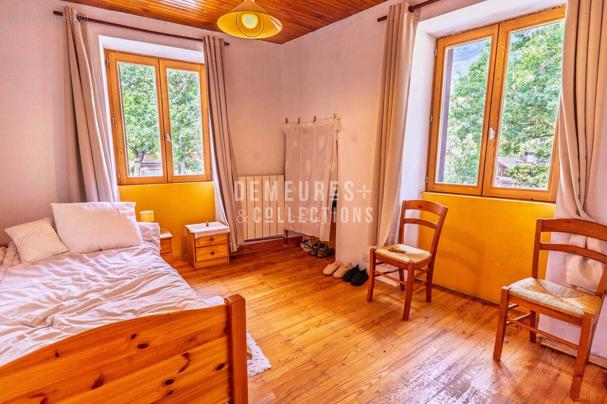 Maison 120 m² à Bourg-Saint-Maurice  - photo 3