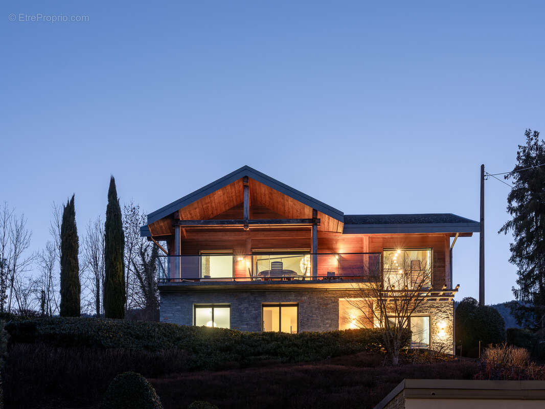 Maison à SAINT-JORIOZ