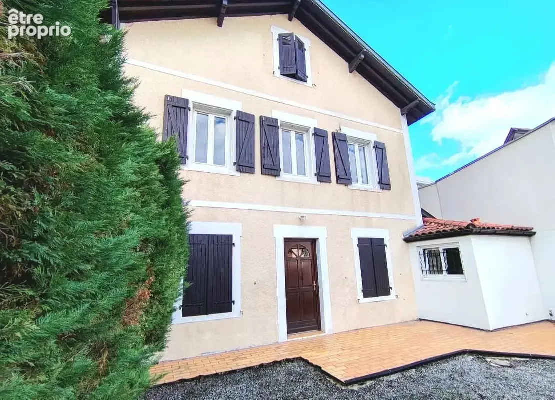 T2 Bis avec cour privative et stationnement - photo 7