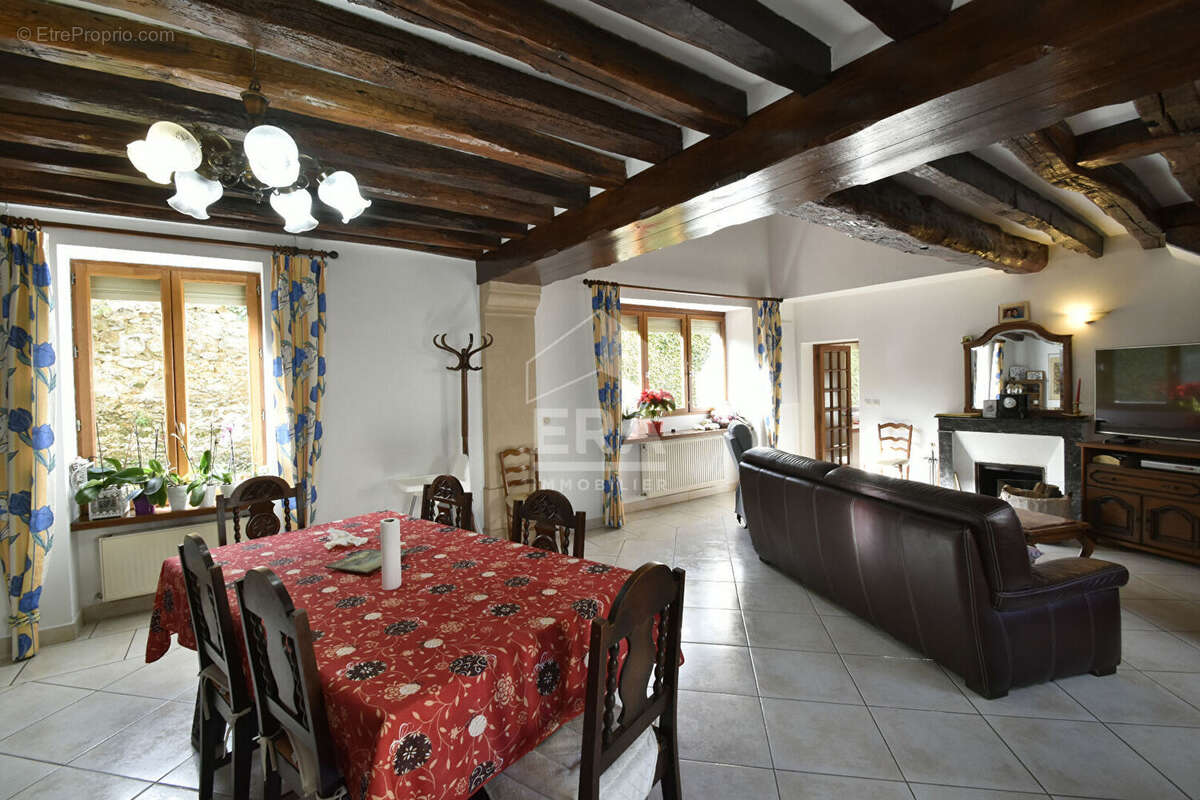 Maison à JOUARS-PONTCHARTRAIN