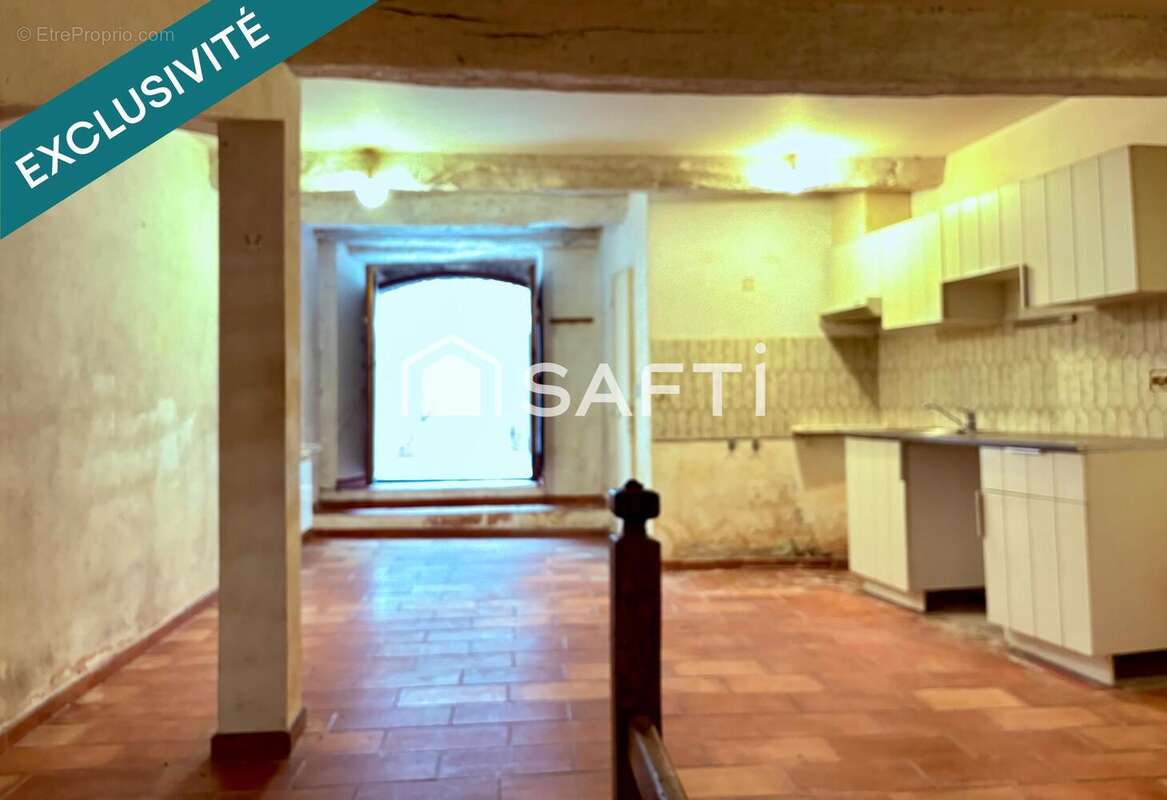 Photo 2 - Appartement à COLLOBRIERES