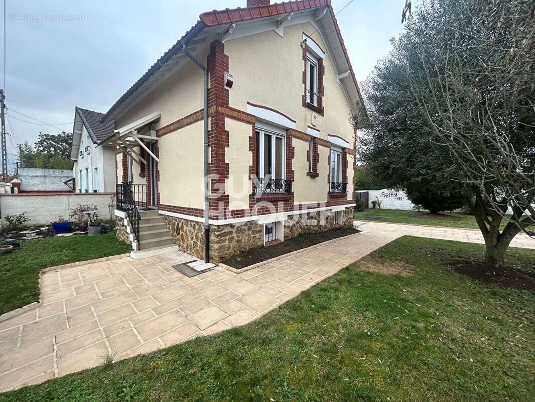 Maison à NEUILLY-SUR-MARNE